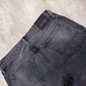 👖 Men’s Tom Ford Slim-Fit Jeans — Black/Grey Wash 32 WAIST x 33.4 INSEAM